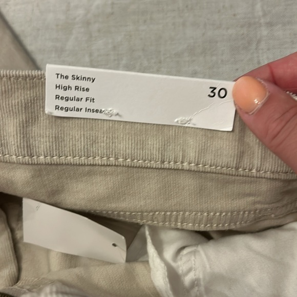 LOFT Skinny Pants in Beige - Picture 4 of 5